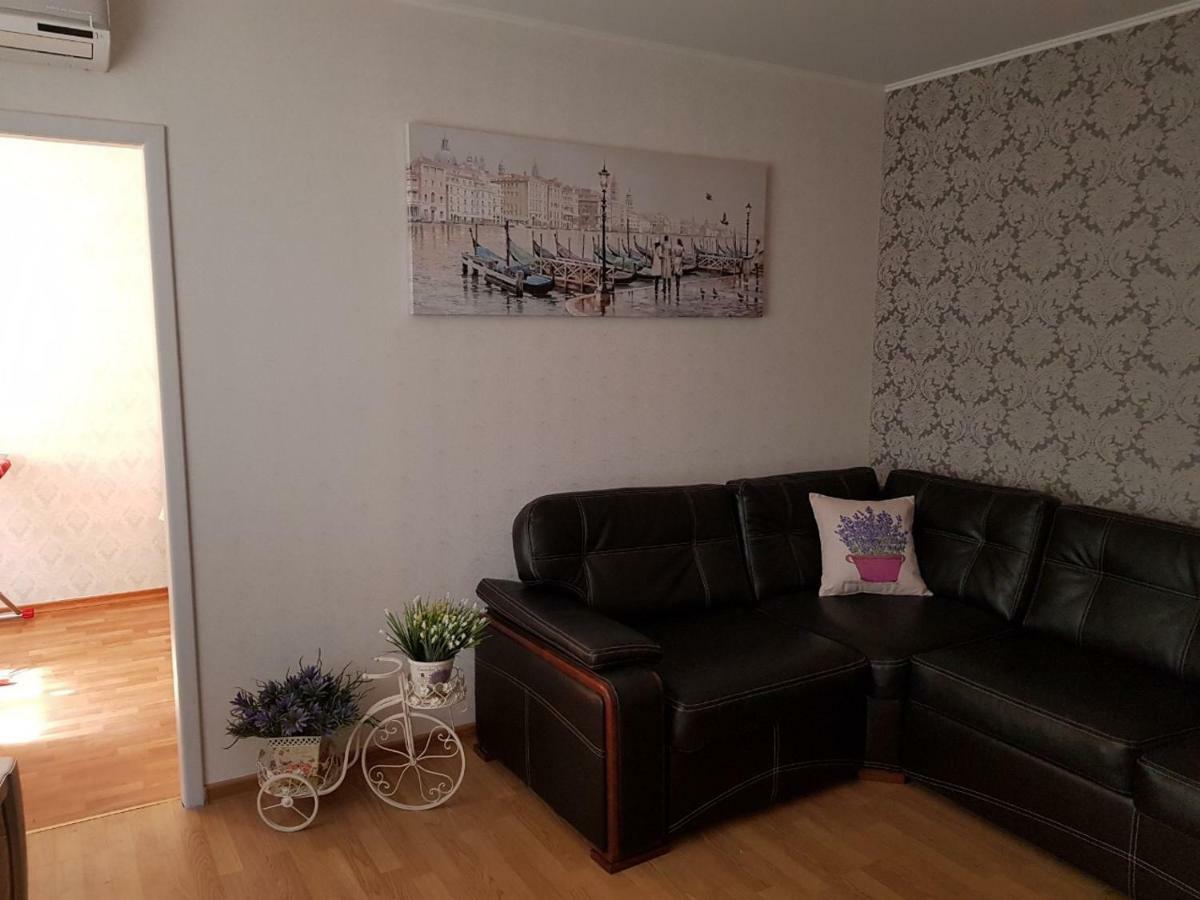 Two-Room Central Apartments Odesa Exterior photo